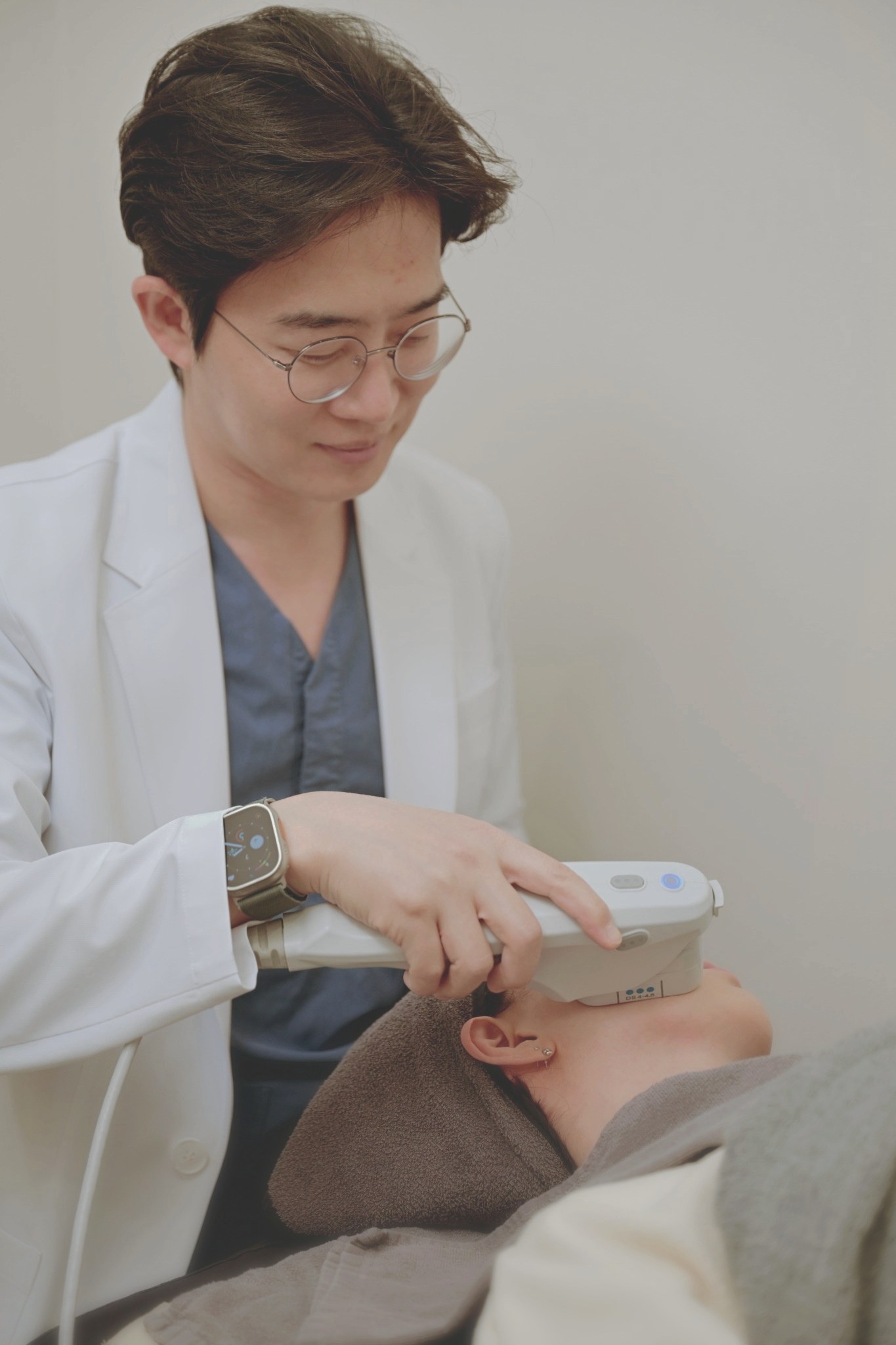 울써마지 시술 장면